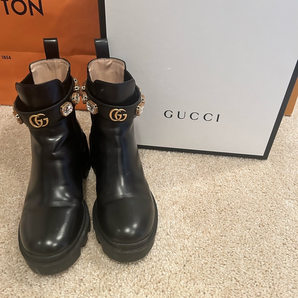 Gucci Trip Leather Chelsea Ankle Boot with removable rhinestone strap!